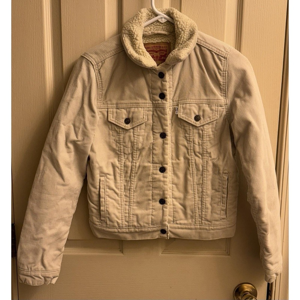 Levi's woman's corduroy Trucker Jacket Coat Cream Sherpa Liner Size XS EUC!